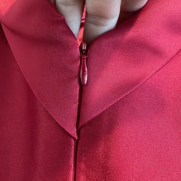 pamella by pamella roland
Crimson Shine Gown 6 - Picture 9 of 12